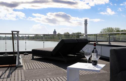 Ribnitz Alquiler De Eote | Hausboot Ankerplatz