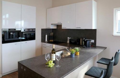 Ribnitz Alquiler De Eote | Hausboot Bernstein Suite