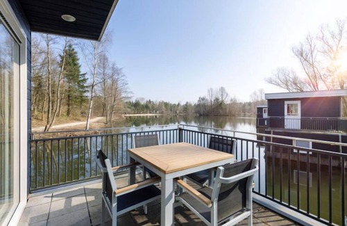 Bispingen Casa | Hausboot by Interhome
