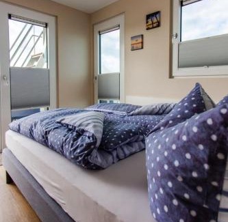 Ribnitz Alquiler De Eote | Hausboot Dory