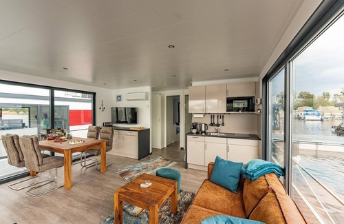 Oberhavel Apartamento | Hausboot für 4 Gäste mit 45m² in Zehdenick