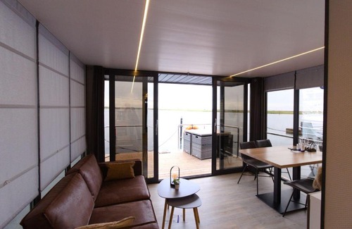 Wendtorf Alquiler De Eote | Hausboot Fjord Luna mit Biosauna in Wendtorf