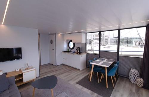 Flensburg Alquiler De Eote | Hausboot Fjord Meeresbrise mit Dachterrasse in Flensburg