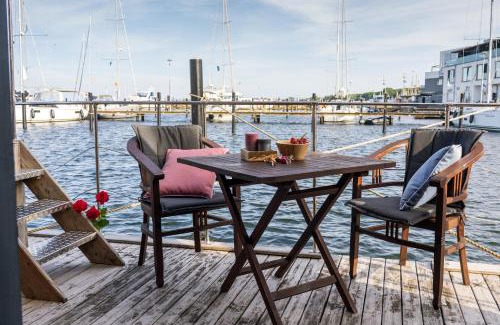Heiligenhafen Alquiler De Eote | Hausboot Kanja Huus & Meer