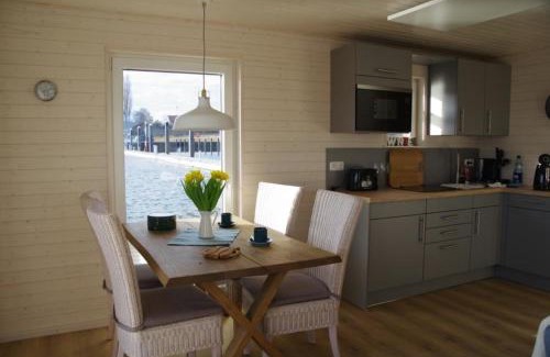 Knieper Nord Alquiler De Eote | Hausboot Liliput