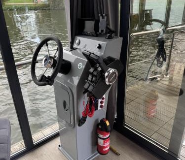 Schwerin Alquiler De Eote | Hausboot Marieke führerscheinfrei