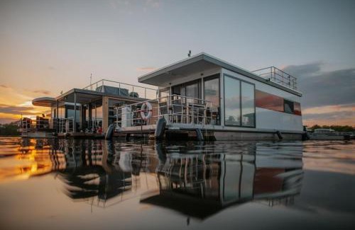 Oberhavel Alquiler De Eote | Hausboot Red Pearl