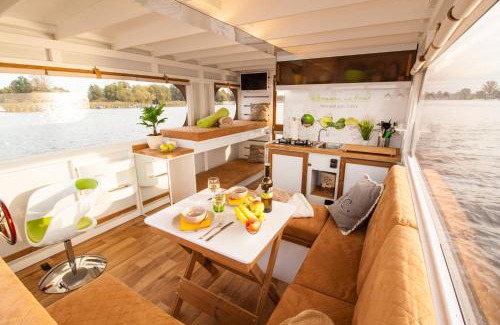 Schwerin Alquiler De Eote | Hausboot Saturn