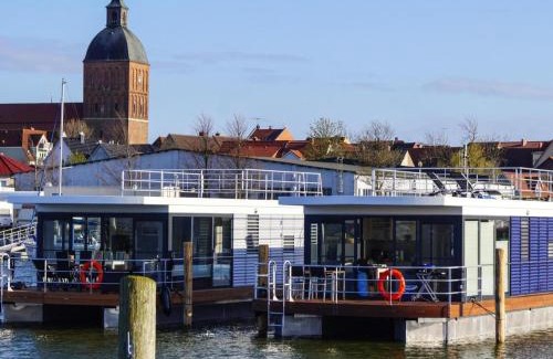 Ribnitz-Damgarten Alquiler De Eote | Hausboot Schwimmendes Haus in Ribnitz-Damgarten, cleaning included