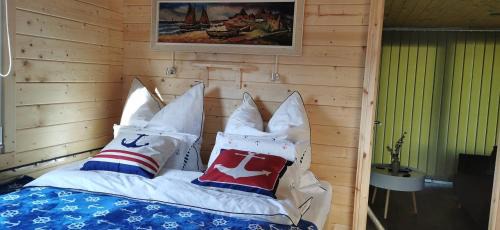 Innenhafen Apartamento | Hausboot Wilhelmshaven - Traum Unterkunft an der Jade