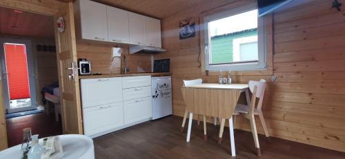 Innenhafen Apartamento | Hausboot Wilhelmshaven - Traum Unterkunft an der Jade