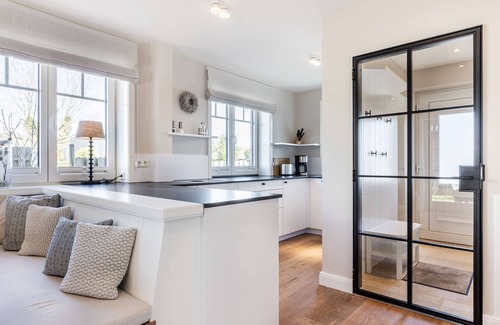 Tinnum Apartamento | Hausteil mit ca. 83m² Nutzfläche im Eg/og/dg für bis zu Vier Personen
