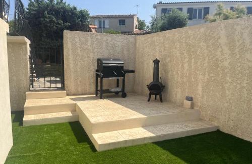 Lancon-Provence Villa | Haut de villa avec piscine privée et extérieur