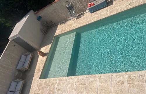 Lancon-Provence Villa | Haut de villa avec piscine privée et extérieur