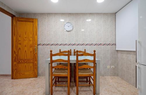 Costa Dorada Apartamento | Hauzify I Apartament Pau Casals
