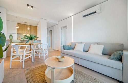 La Pineda Apartamento | Hauzify I Apartament Mare Internum