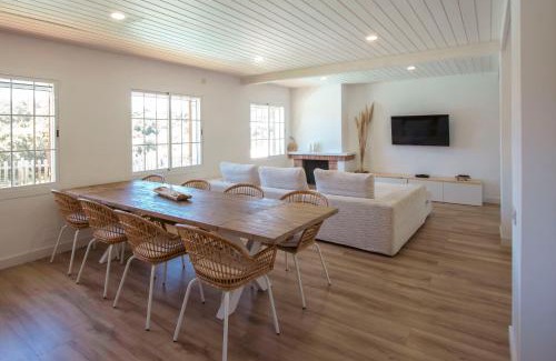 Sant Cebria de Vallalta Casa | Hauzify I Casa Montjuïc