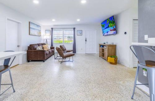 Miami Gardens Casa | Havana Blue/Pool+Heater/Hard Rock/Gazebo/BBQ