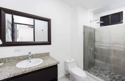 Jacó Hotel | Havana Jaco ubicado en el centro de jaco