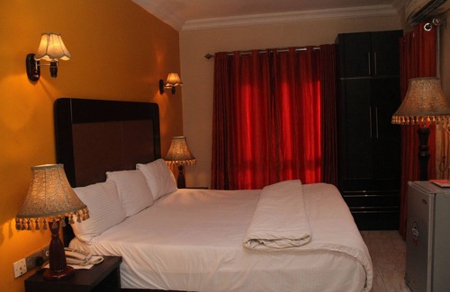 Alimosho Hotel | Havannah Suites & Conference Centre
