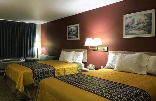 Cabot Complejo | Have a Relaxing Stay! FREE Breakfast, Pool, Close to Arkansas Museum!