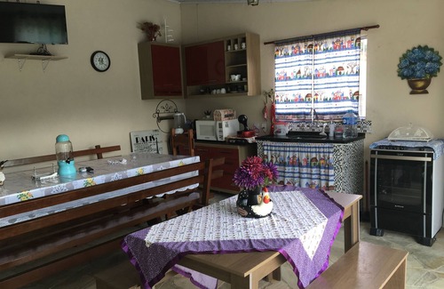 Vila Paula Casa | Have a wonderful time at the Romantic and Charming Corner