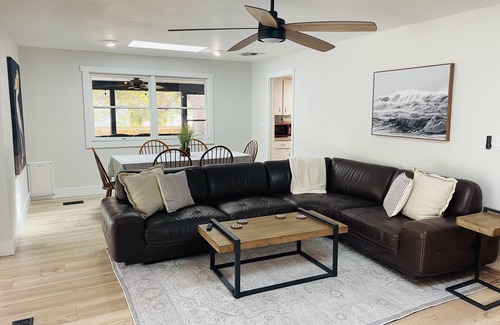 Homosassa Casa | Have it all at this beautiful waterfront Homosassa home close to all amenities.