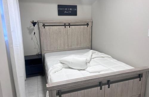 Newark Apartamento | Haven 2 Bedroom by EWR airport