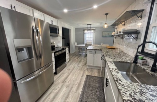 Sea Breeze Casa | Haven Breeze - Dazzling home near Lake Ontario, beach & relaxing walking trails