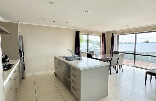 Lynmore Casa | Haven Escape - Family house close to the Redwoods