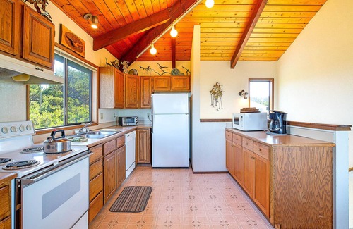Copalis Beach Casa | Haven Hideaway - ¡Hogar con todas las vistas que Copalis tiene para ofrecer!