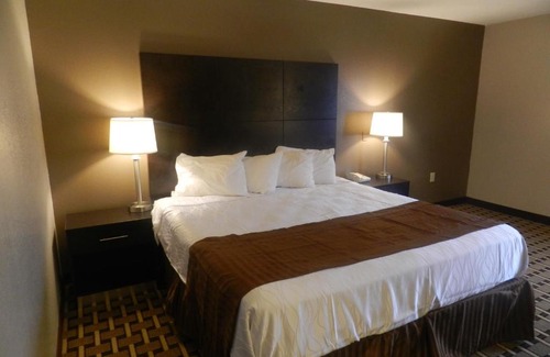 Gwinnett Place Hotel | Haven Inn & Suites