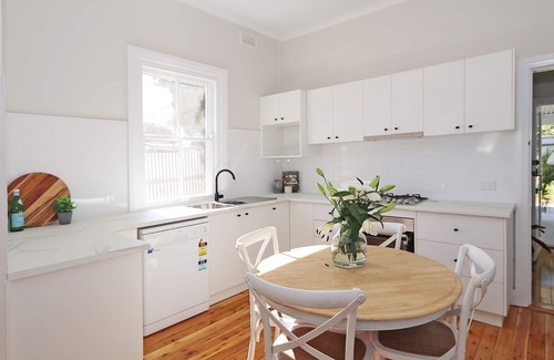Turvey Park Casa | Haven en Halloran "Cute as a Button" Pool, Wifi gratuito y Netflix