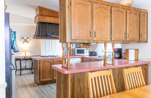 Oscoda Casa | Haven on Huron- Entire Property