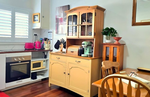 Cronulla Apartamento | Haven Retreat: Walk to Beach & Cronulla Golf Club - Sleeps 3