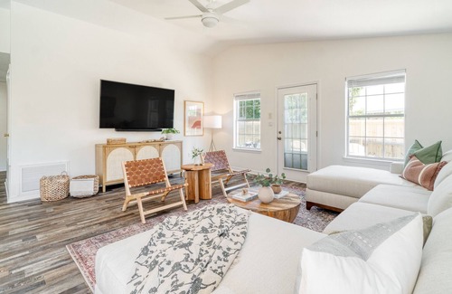 Seaspray Casa | Havenly by AvantStay | Walk to Miramar Beach