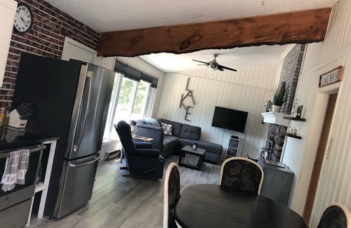 Algoma District Cabaña | Havilland Bay Cottage on Beautiful Lake Superior