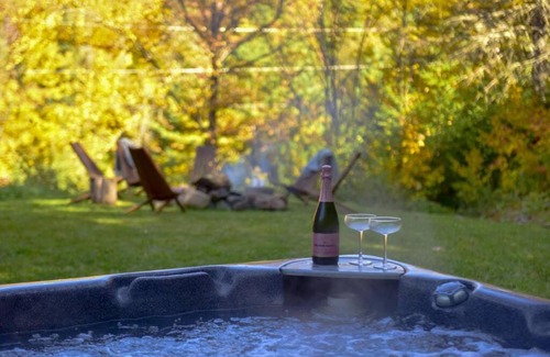 Saint-Brigitte-de-Laval Chalet De Esquí | Havre de Xavier - chalet à louer + SPA