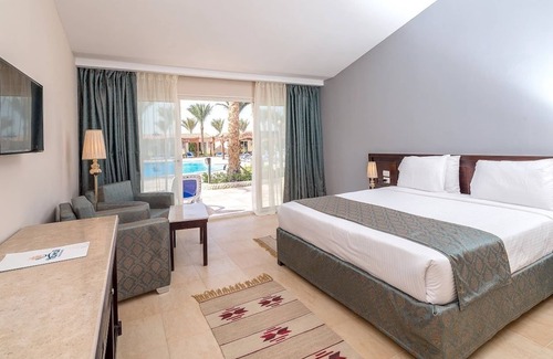 Al Ahyaa Hotel | Hawaii Caesar Palace Hotel & Aqua Park - Families and Couples only