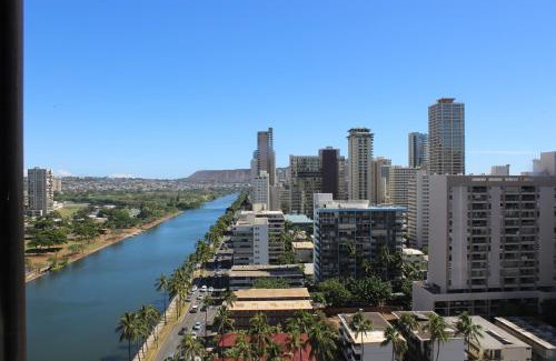 McCully - Moiliili Apartamento | Hawaiian Monarch 2010 condo
