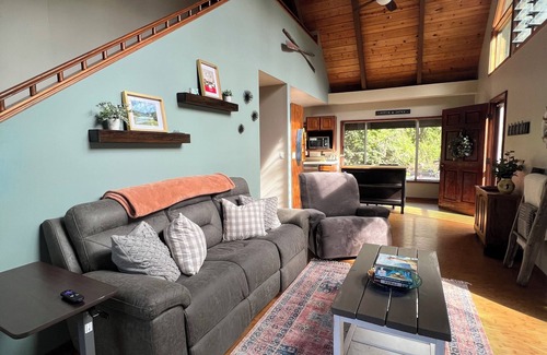 Hawi Casa | Hawi Hideaway- A Jungle Oasis