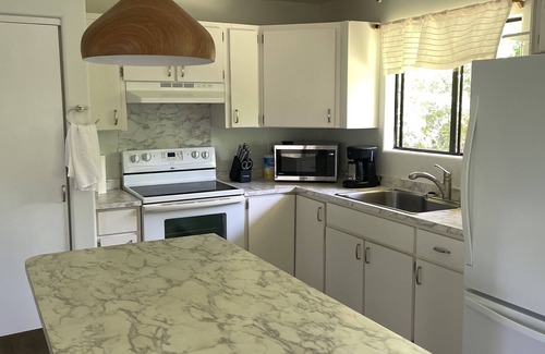 Hawi Casa | Hawi Hideaway, quiet home in small country town