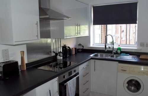 Hinckley Apartamento | Hawk 3: Close to town centre / free parking / sleeps 4