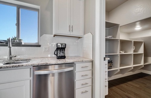 Fruita Casa | 4 BR / 2. 5 BA Casa de nueva construcción, Quiet Bright Retreat, PetFriendly, para 10 personas