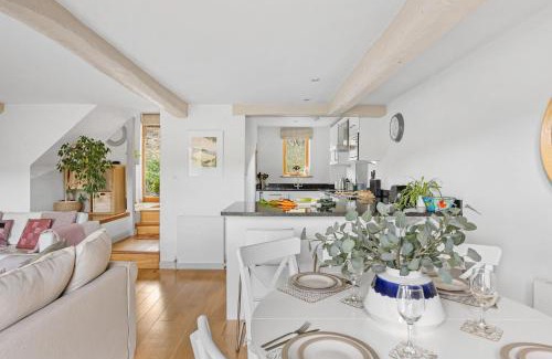 Totnes Casa | Hawke