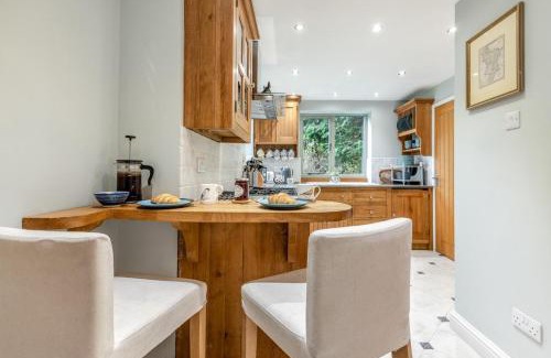 Baslow Casa | Hawkfield