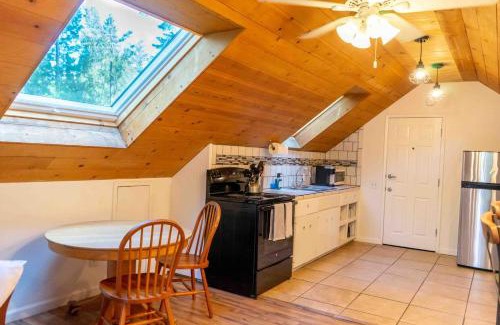 West Village Casa | Hawks Nest- Perfect Getaway In Shaver Lake