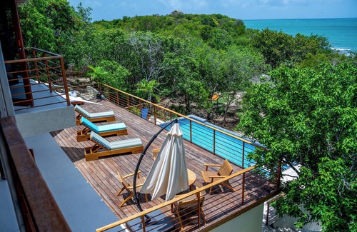 Treasure Beach Villa | Hawksbill - 4 BR Villa in Treasure Beach w/ AC, WiFi, Private Cove & Staff