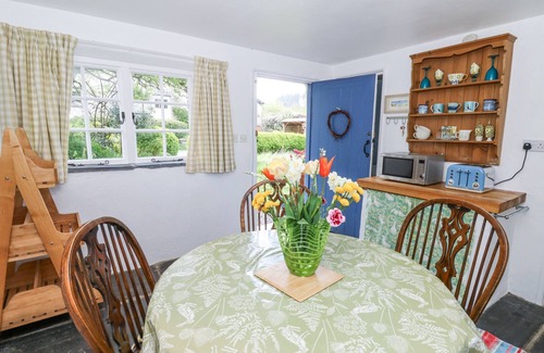 Llangeler Cabaña | Hawthorn Cottage, DREFACH FELINDRE