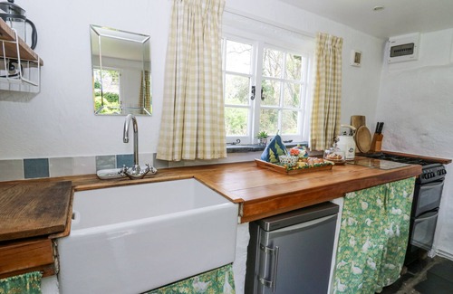 Llangeler Cabaña | Hawthorn Cottage, DREFACH FELINDRE
